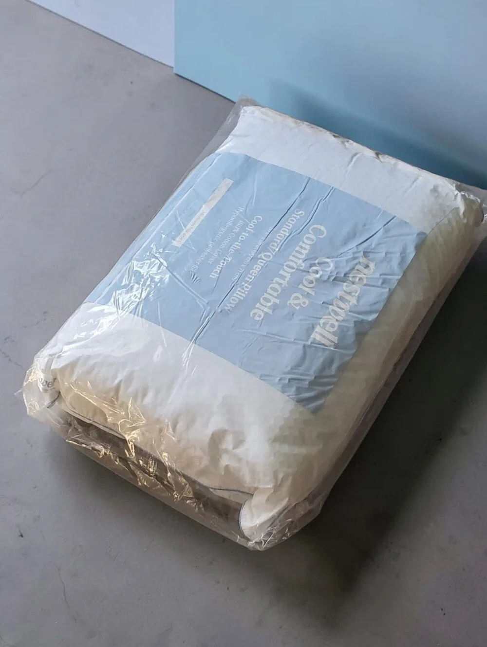 New Nestwell Cool & Comfortable Medium Support White Pillow - Pack of 2